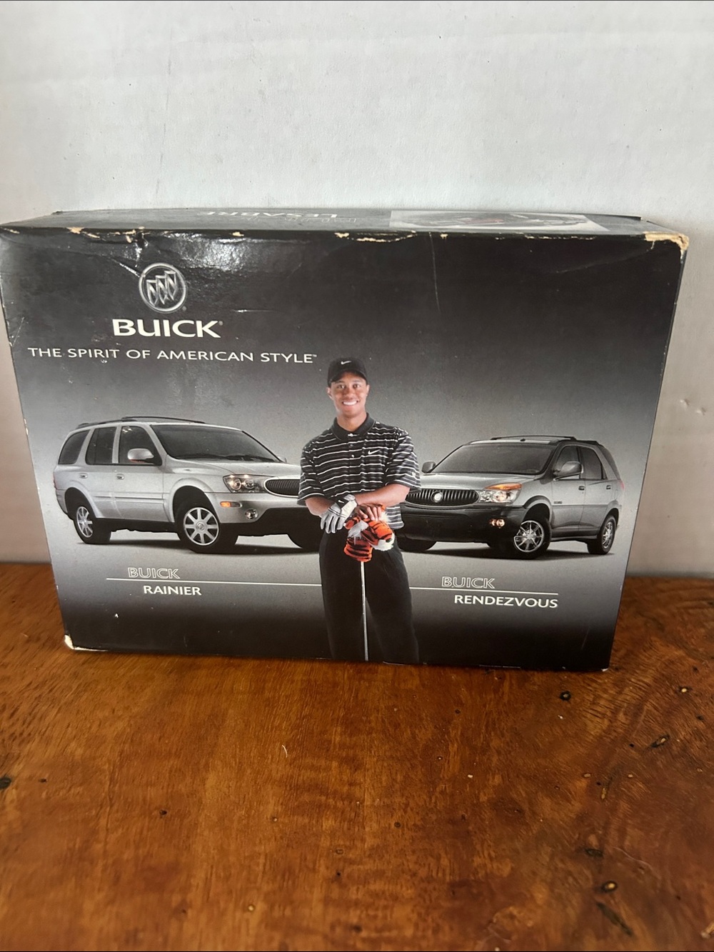 NIKE Golf Tiger Woods Buick Box of Golf Balls